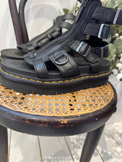DR MARTEN Olson sandals
