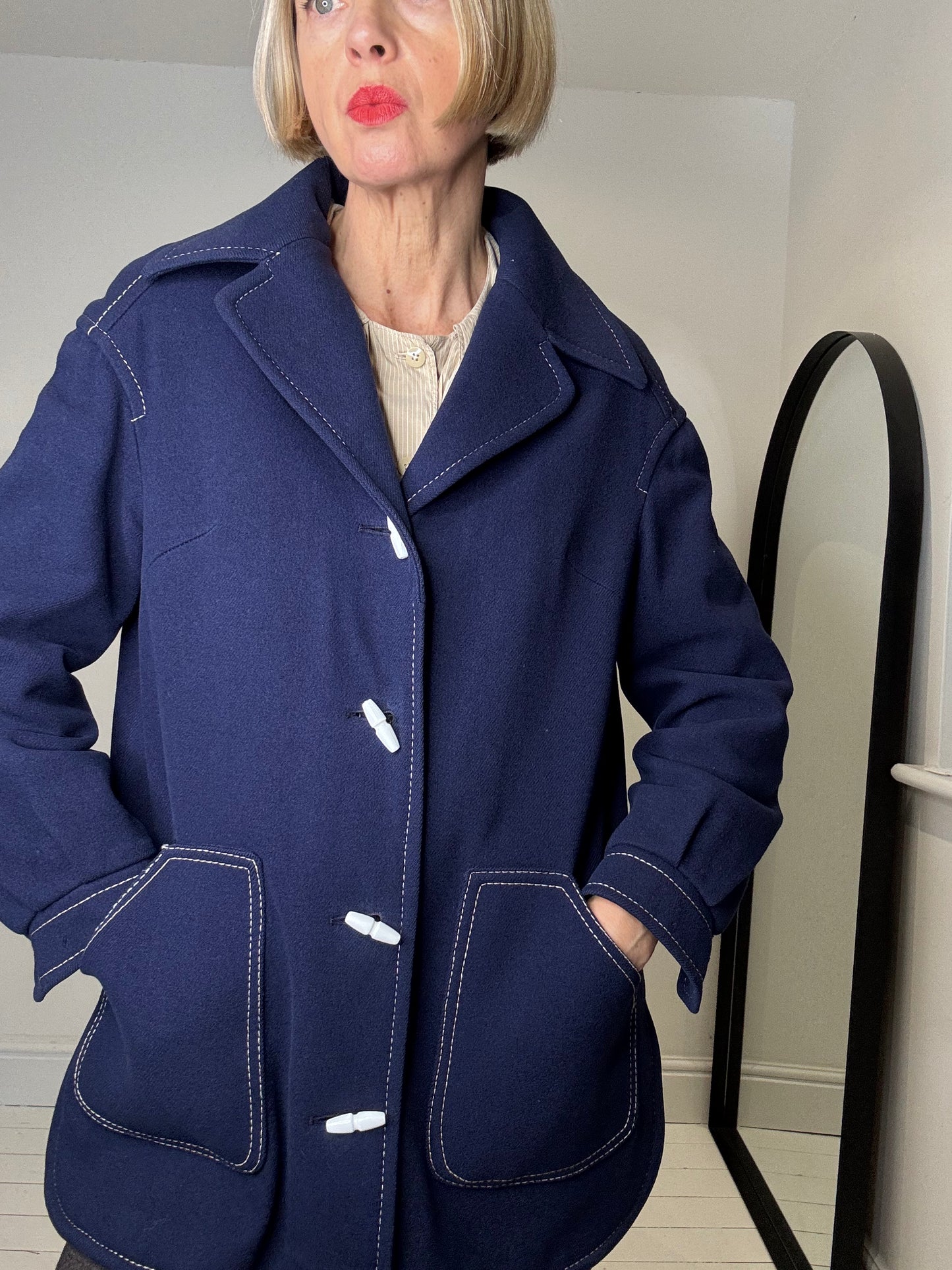 VINTAGE ALEXON contrast stitch coat