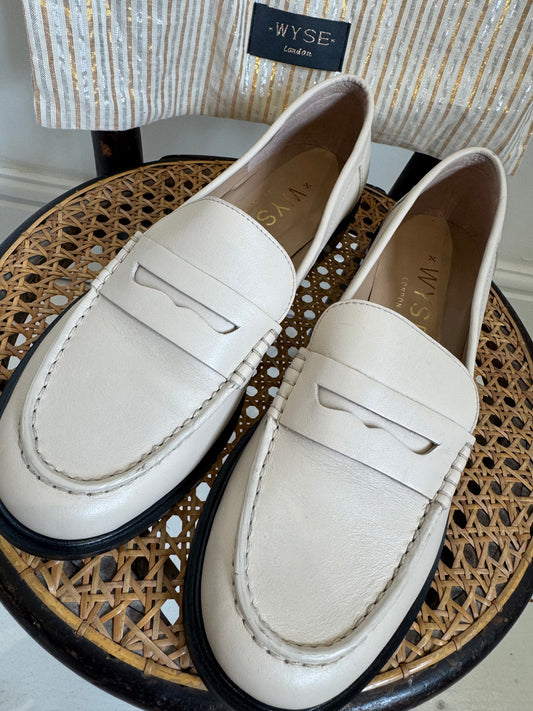 ecru WYSE London Camilla leather loafer for women