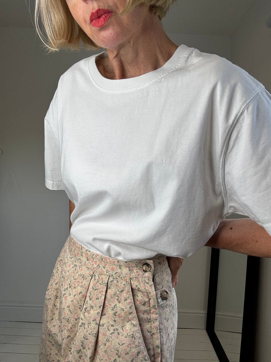 Ditsy knee shorts