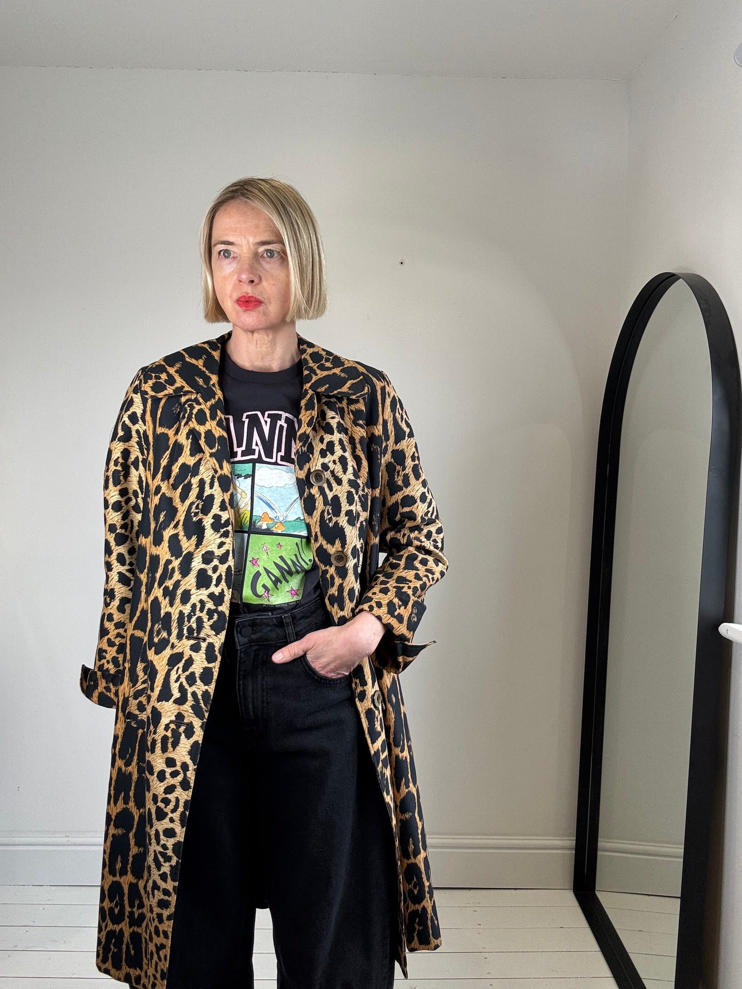 VINTAGE leopard print mac
