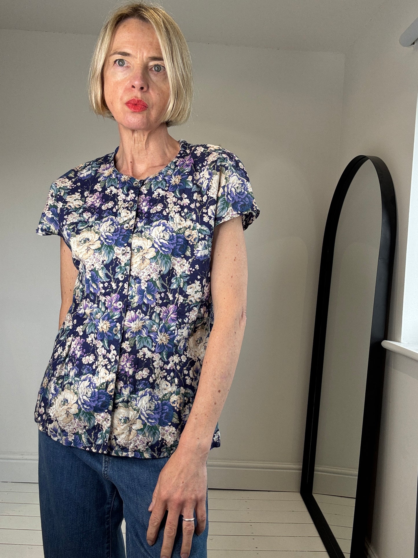 VINTAGE floral blouse