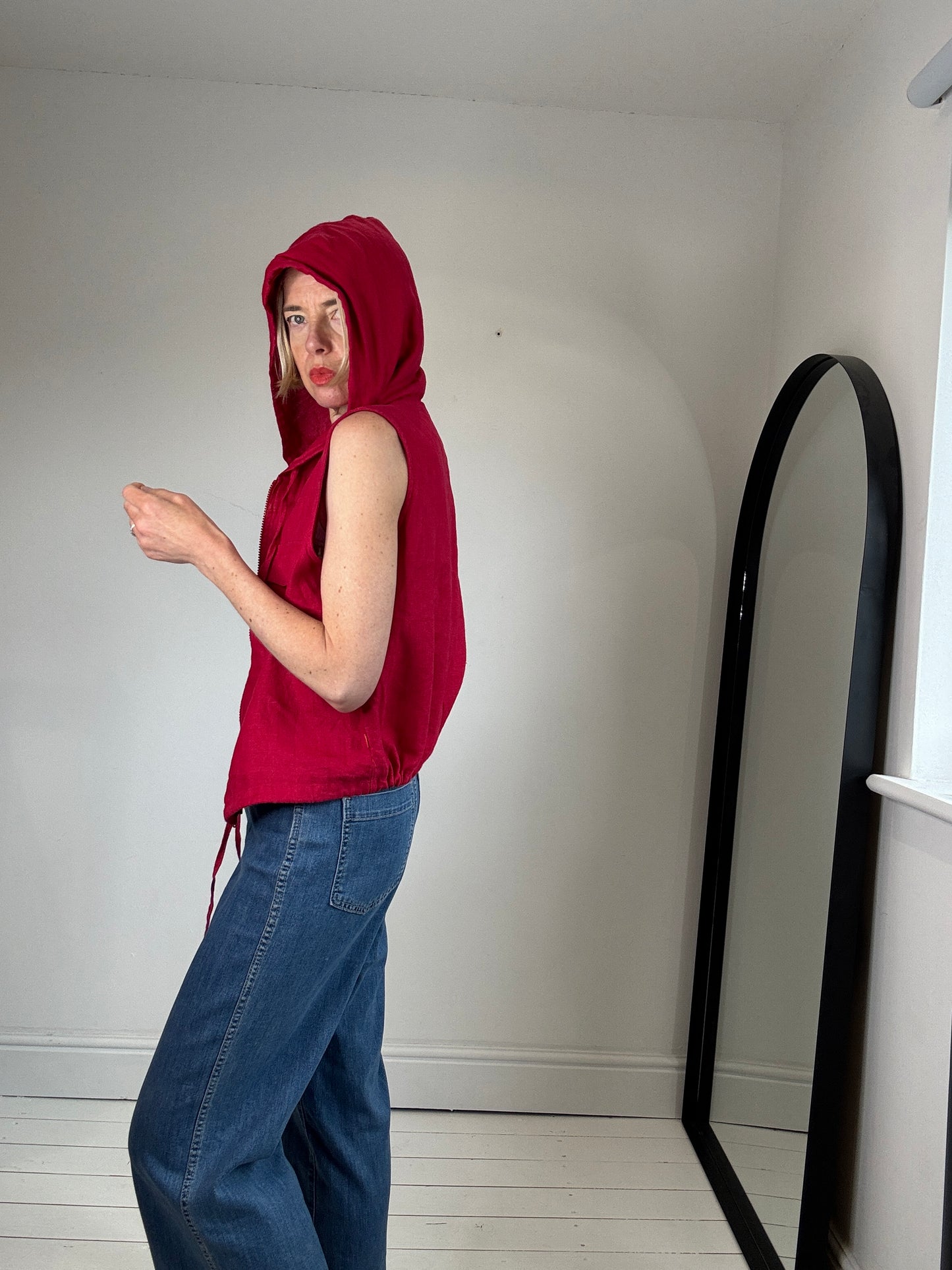 Linen hooded gilet