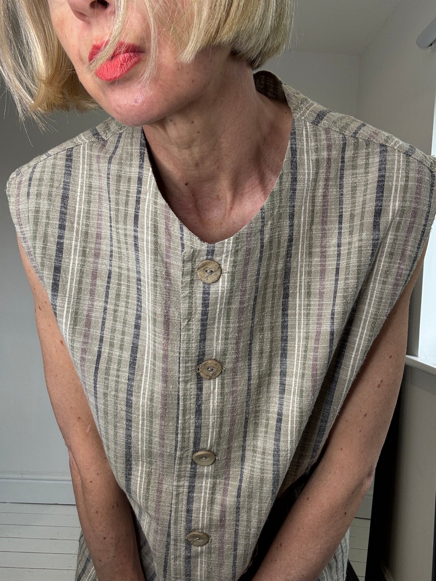 VINTAGE stripe button front