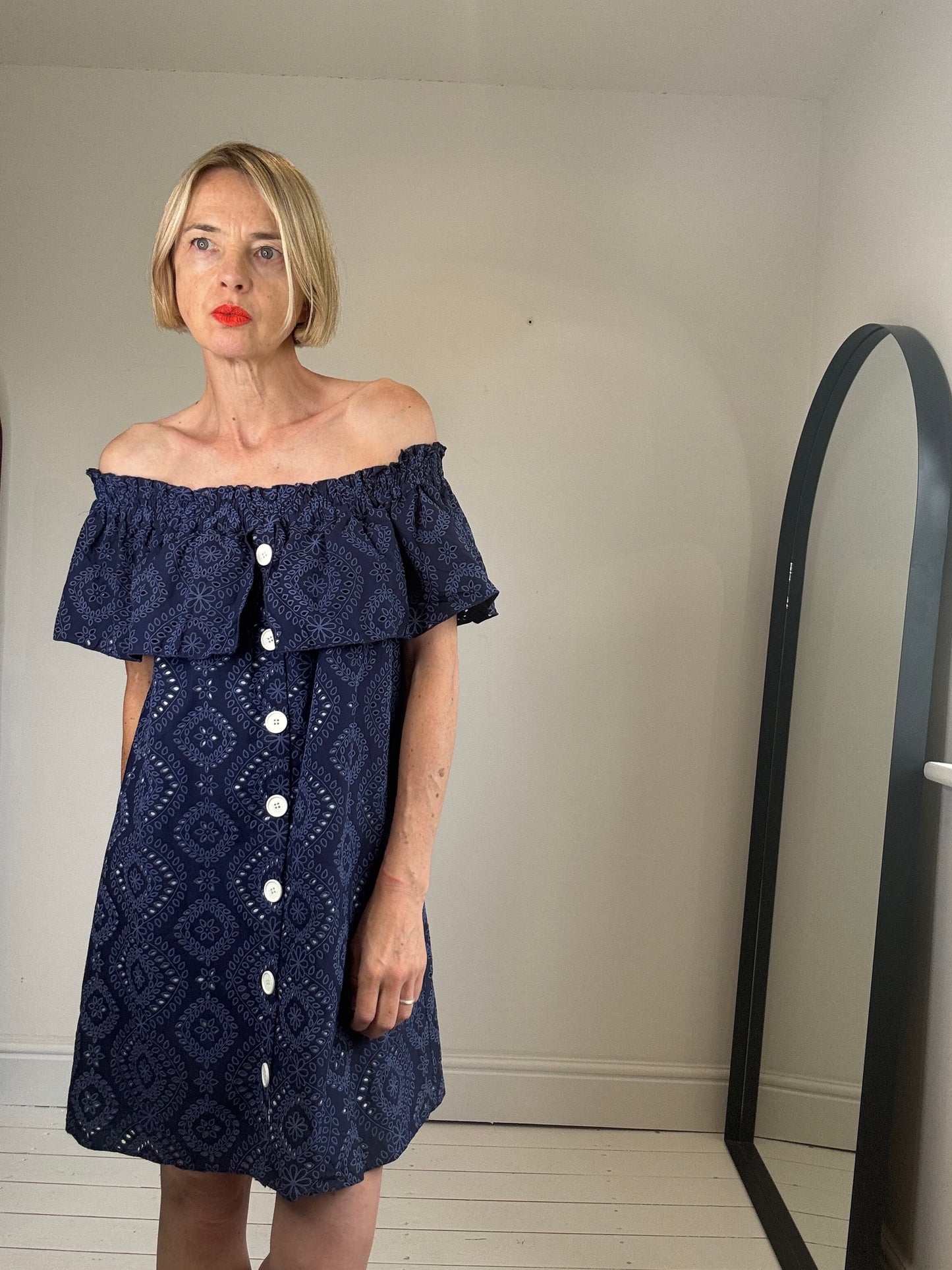 BRODERIE ANGLAISE MINI BARDOT DRESS BLUE WHITE BUTTONS WOMEN'S PRELOVED