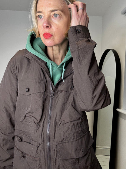 Technical windbreaker