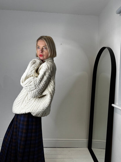 Cable knit jumper