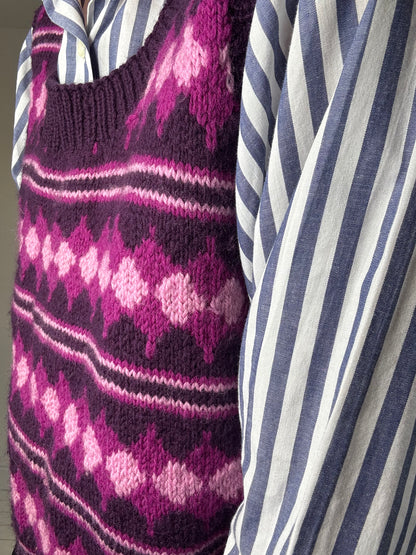 Patterned knitted tank