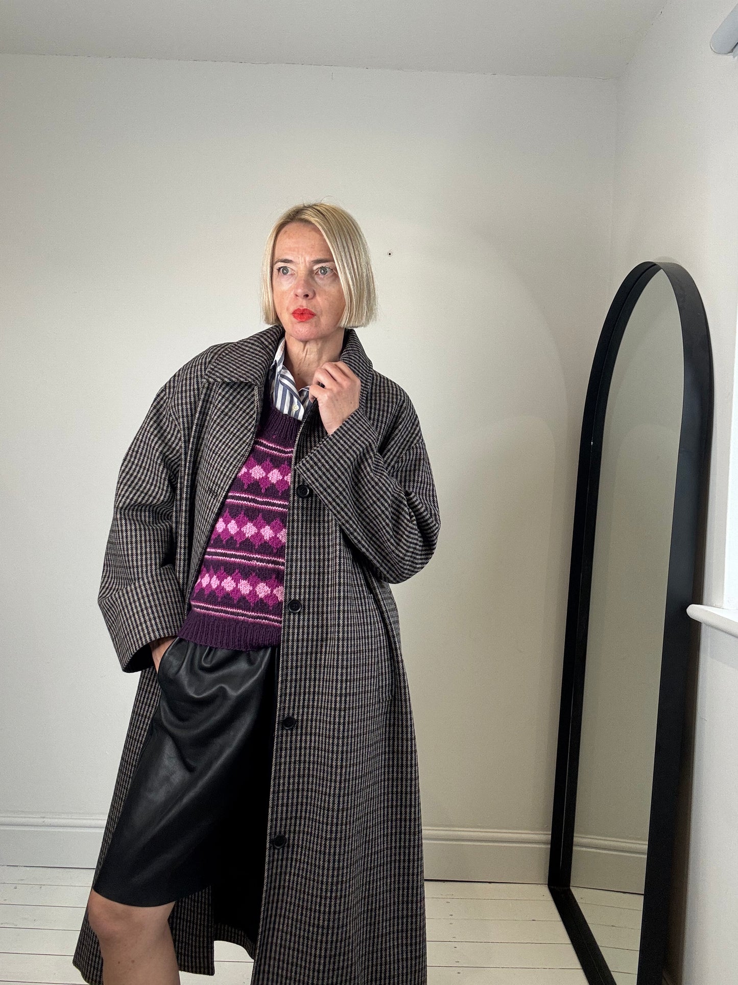 Check sb coat