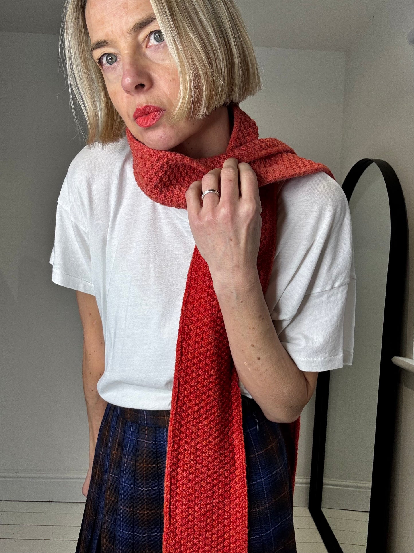 Moss stitch skinny scarf