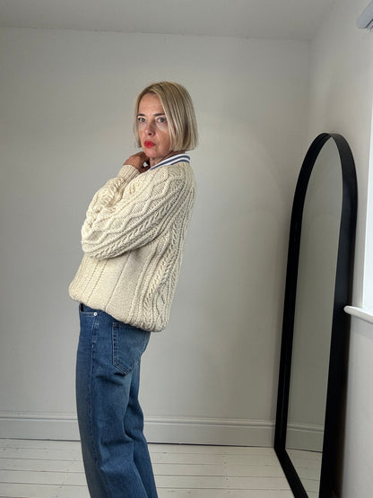 V'neck Arran jumper