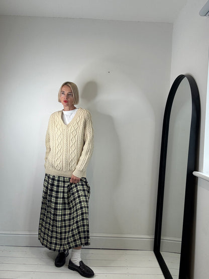 V'neck Arran jumper