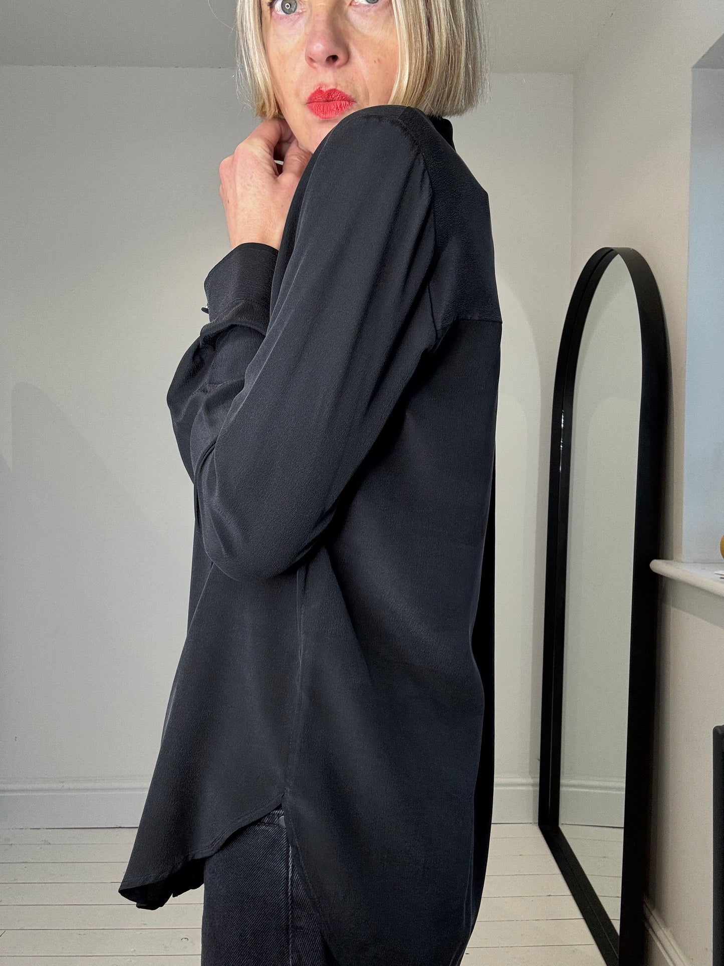 Tie neck silk blouse