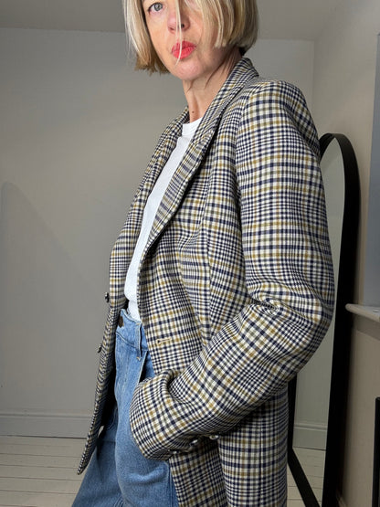 &OTHERSTORIES check db blazer