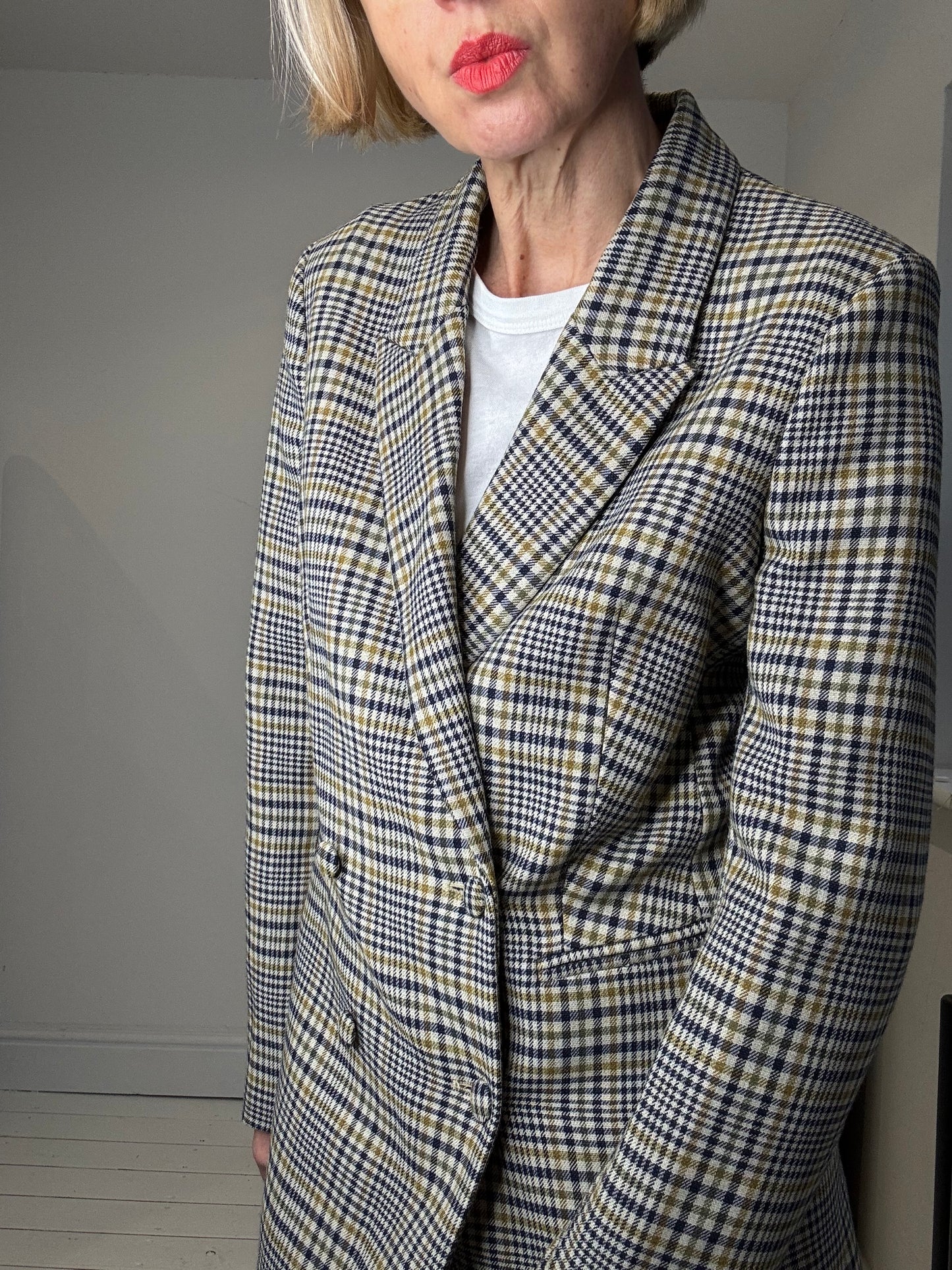 &OTHERSTORIES check db blazer