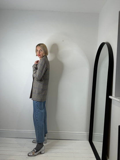 &OTHERSTORIES check db blazer