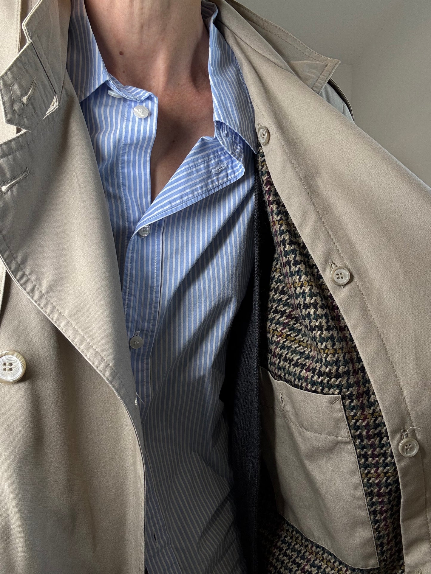 VINTAGE double breasted trench coat