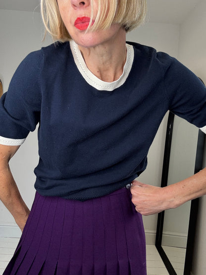 Contrast trim knitted tee