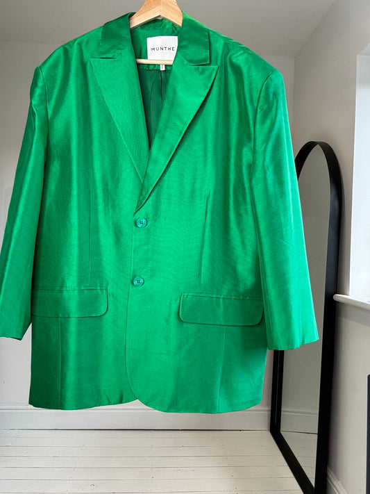 MUNTHE 100% silk suit