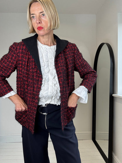 VINTAGE tweedy boucle jacket with contrast collar