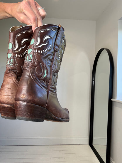 R SOLES cowboy boots